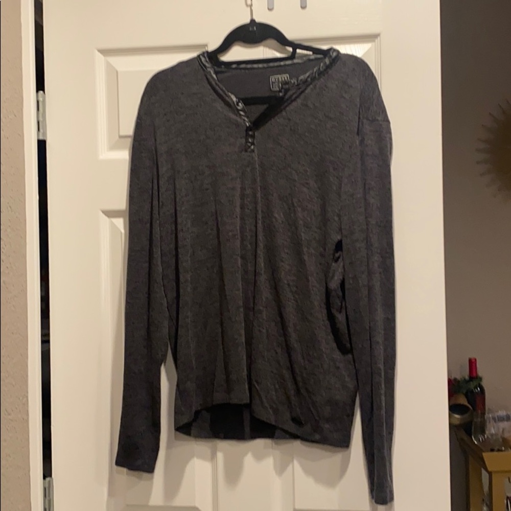 Guess long sleeve henley medium